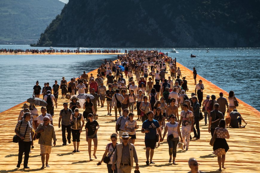 15_The Floating Piers_Christo and Jeanne Claude_Inspirationist