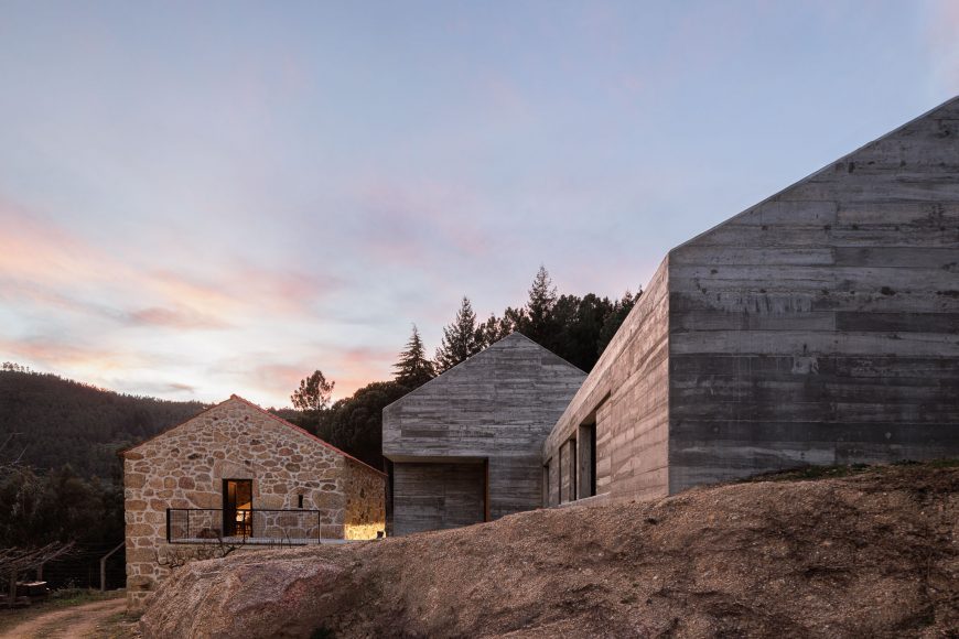Casa na Mora na Guarda com Arquitectura Filipe Pina Arquitectura