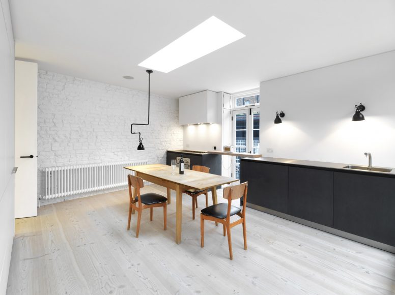 4_Black & White Mews_Threefold Architects_Inspirationist